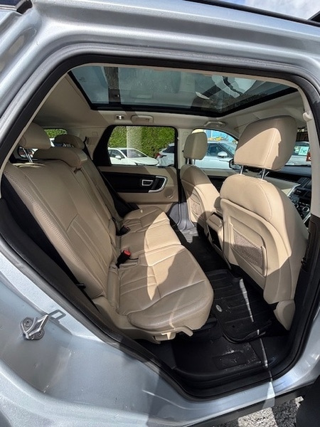 Used Land Rover Discovery Sport 2016 for sale - 76323836: Photo 15