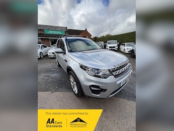 Used Land Rover Discovery Sport 2016 for sale - 76323836: Photo 2