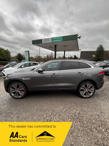 Used Jaguar F-Pace 2017 for sale - 77880769: Photo 4