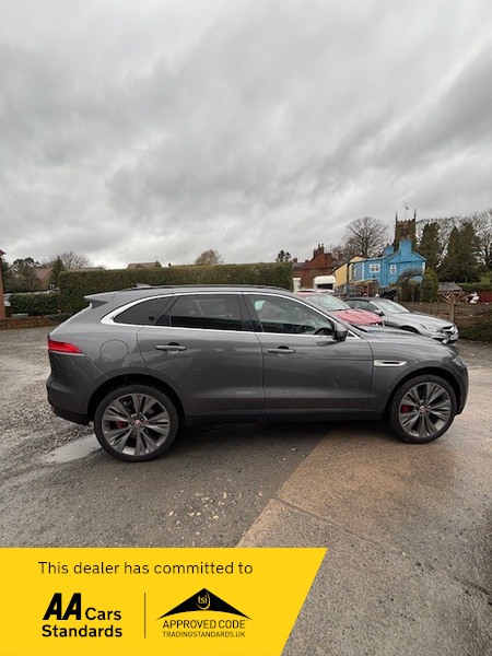 Used Jaguar F-Pace 2017 for sale - 77880769: Photo 5