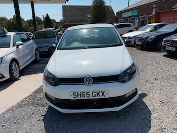 Used Volkswagen Polo 2015 for sale - 79494638: Photo