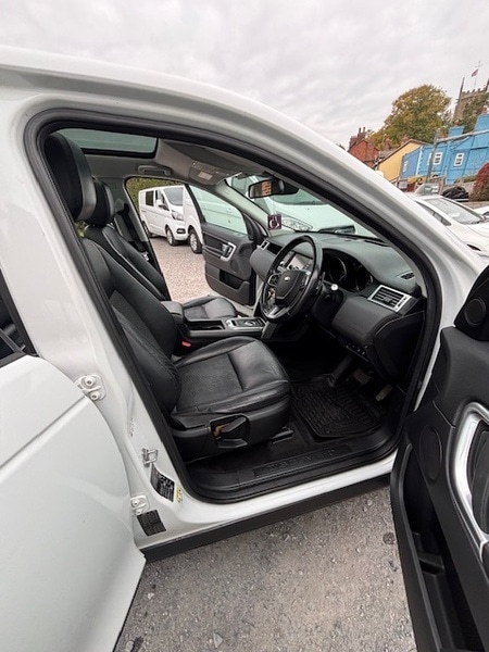 Used Land Rover Discovery Sport 2017 for sale - 76093079: Photo 11