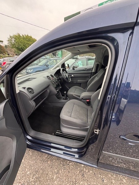 Used Volkswagen Caddy Maxi Life 2015 for sale - 77328824: Photo 12