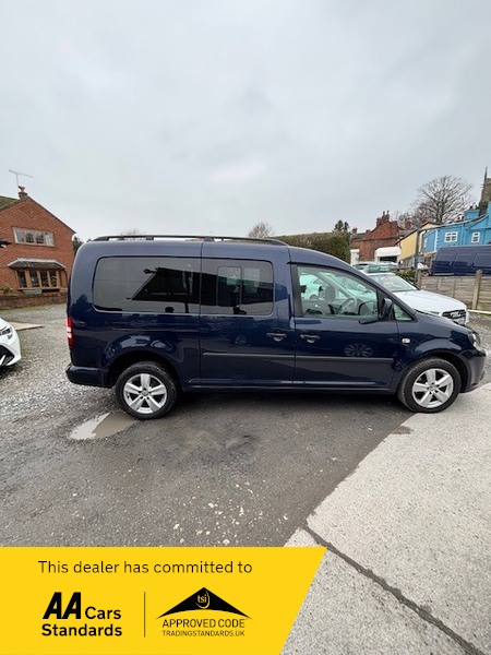 Used Volkswagen Caddy Maxi Life 2015 for sale - 77328824: Photo 5