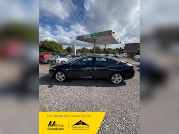 Used Vauxhall Insignia 2017 for sale - 77668158: Photo