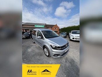 Used Volkswagen Caddy Maxi Life 2015 for sale - 76106386: Photo 2