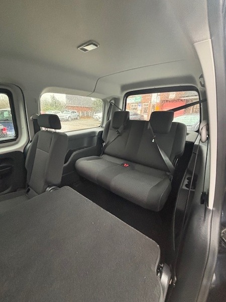 Used Volkswagen Caddy Maxi Life 2015 for sale - 76950898: Photo 12