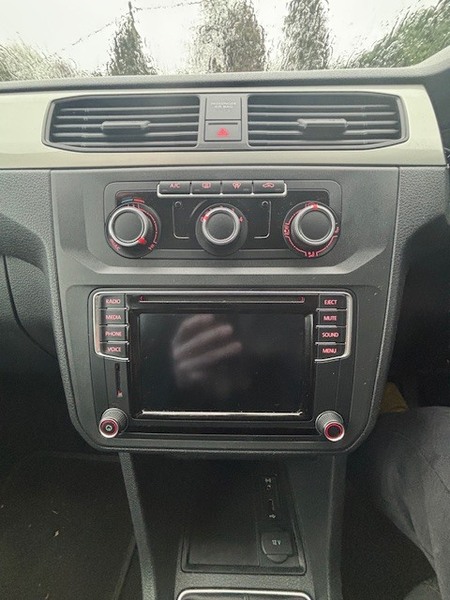 Used Volkswagen Caddy Maxi Life 2015 for sale - 76950898: Photo 17