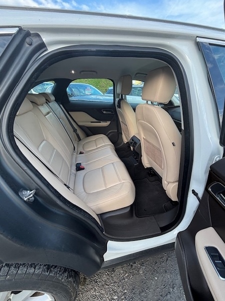 Used Jaguar F-Pace 2016 for sale - 76497049: Photo 12