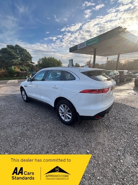 Used Jaguar F-Pace 2016 for sale - 76497049: Photo 6