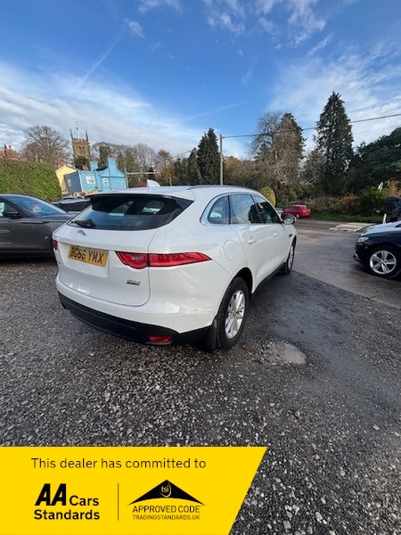 Used Jaguar F-Pace 2016 for sale - 76497049: Photo 7