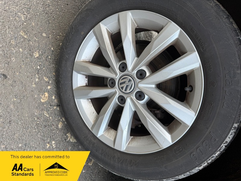 Used Volkswagen Touran 2016 for sale - 77494394: Photo 21