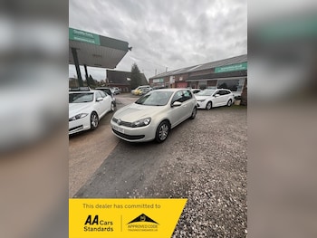 Used Volkswagen Golf 2009 for sale - 76547433: Photo