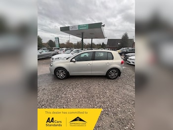 Used Volkswagen Golf 2009 for sale - 76547433: Photo