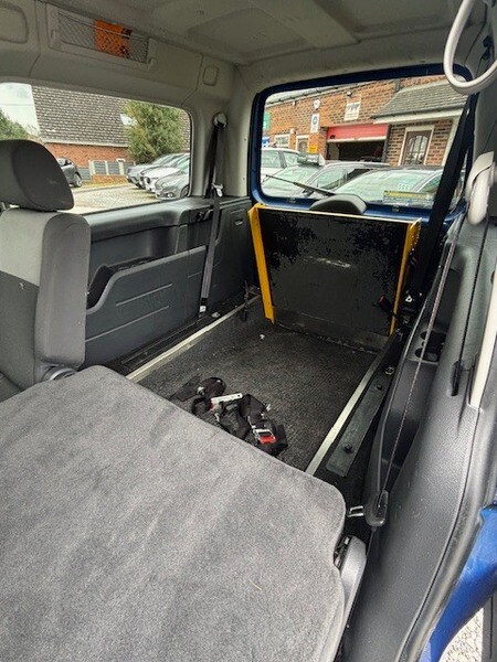 Used Volkswagen Caddy Maxi Life 2013 for sale - 77880736: Photo 11