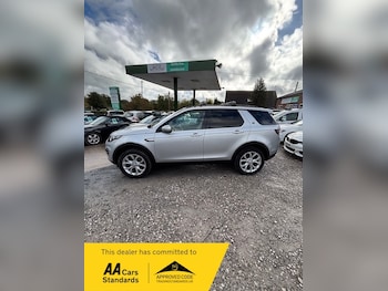 Used Land Rover Discovery Sport 2016 for sale - 77735387: Photo