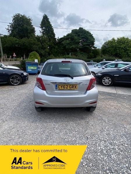 Used Toyota Yaris 2012 for sale - 71750623: Photo 8