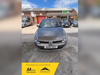 Used Volkswagen Golf 2016 for sale - 75586077: Photo