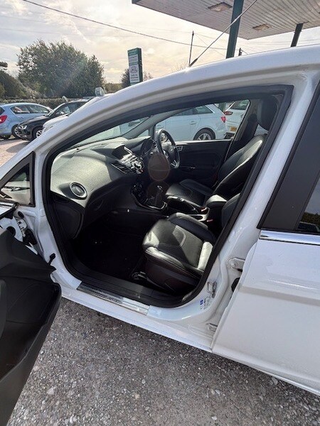 Used Ford Fiesta 2017 for sale - 78145671: Photo 12