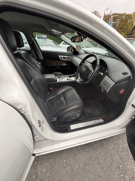 Used Jaguar XF 2015 for sale - 76313358: Photo 13