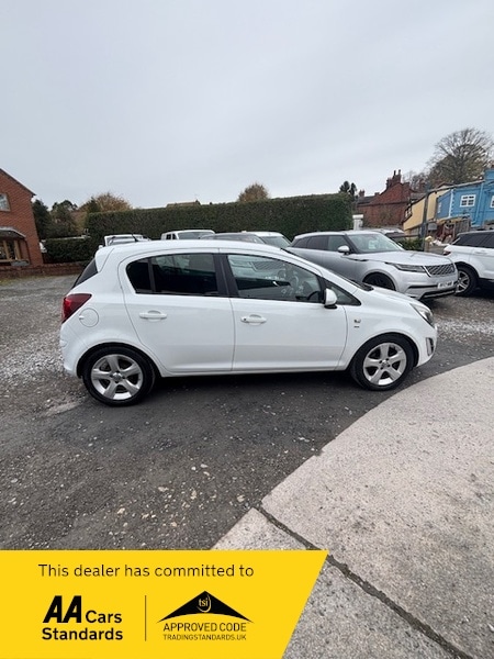 Used Vauxhall Corsa 2014 for sale - 76418077: Photo 4