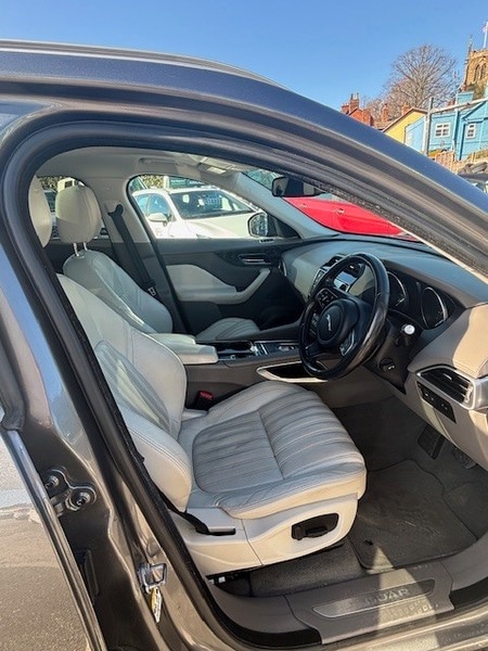 Used Jaguar F-Pace 2016 for sale - 77921018: Photo 14
