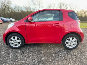 Used Toyota IQ 2010 for sale - 77048032: Photo