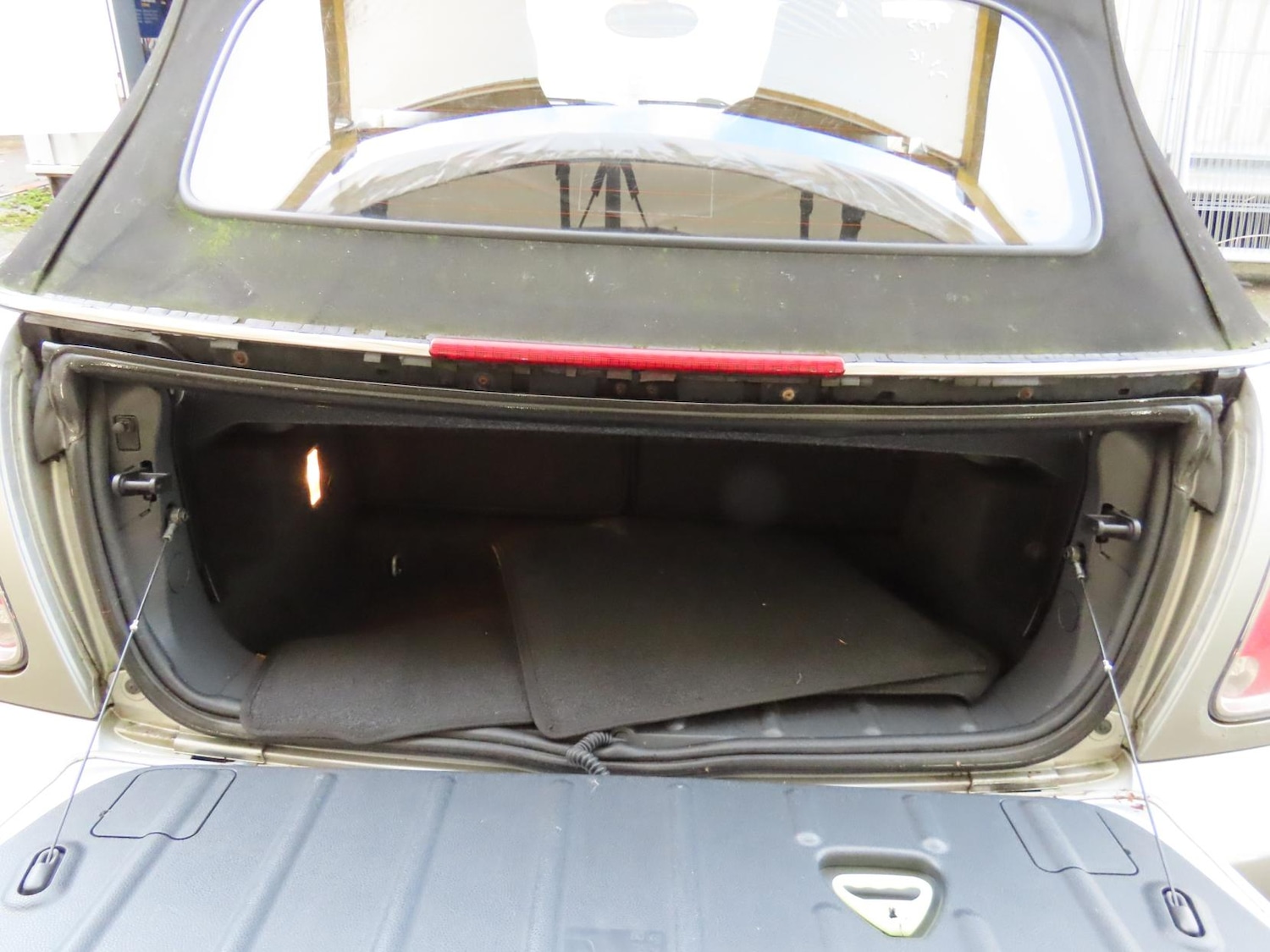 Used MINI Convertible 2006 for sale - 76467847: Photo 9