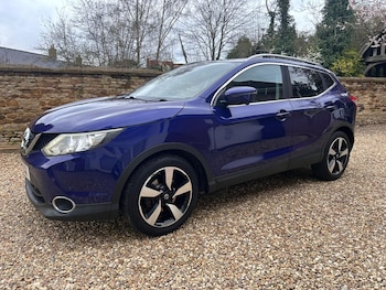 Used Nissan Qashqai 2015 for sale - 77822700: Photo