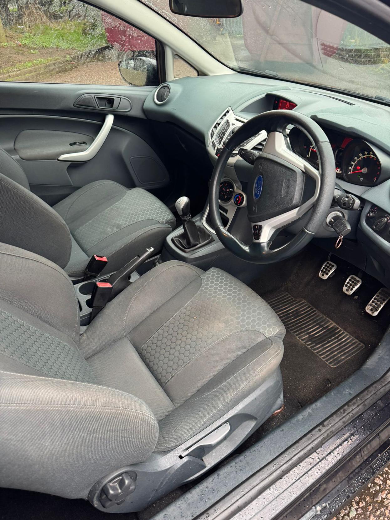 Used Ford Fiesta 2010 for sale - 77644127: Photo 16