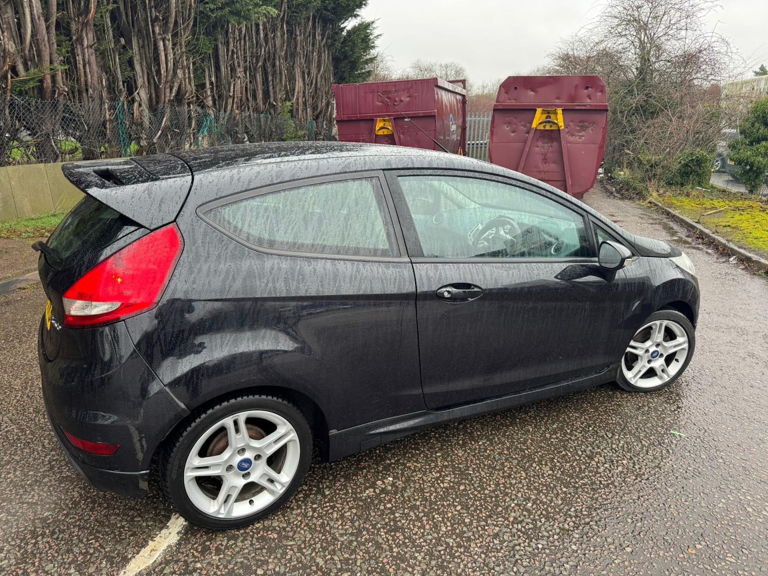 Used Ford Fiesta 2010 for sale - 77644127: Photo 3