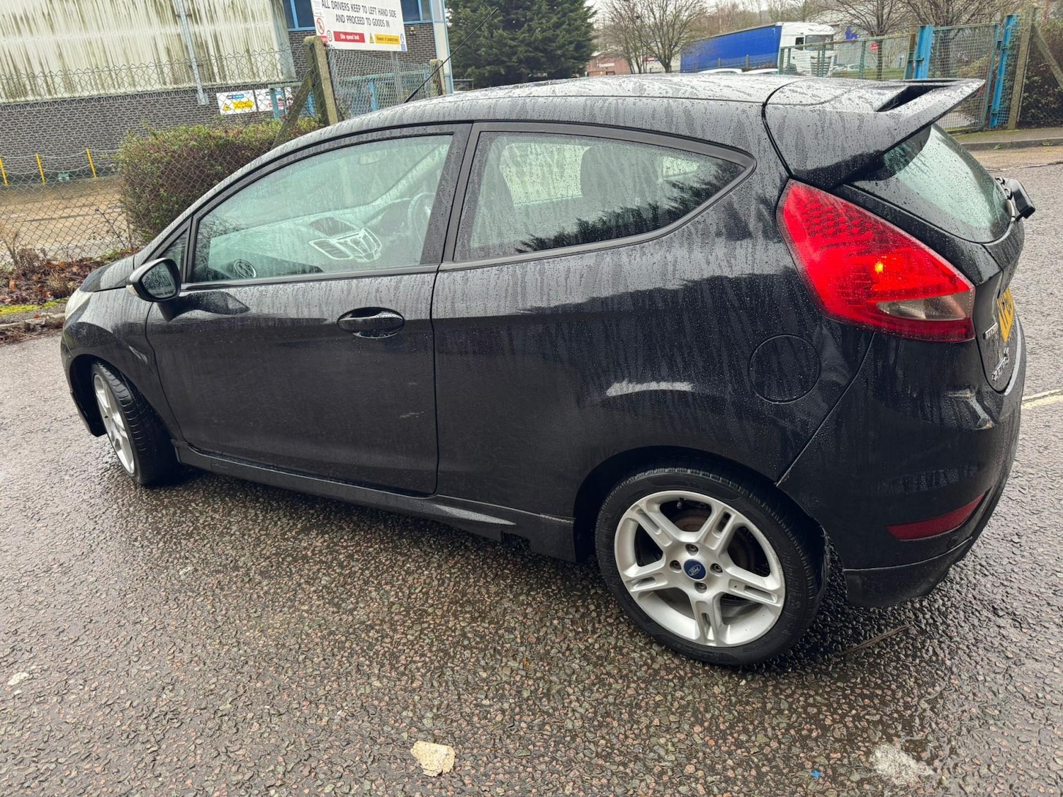 Used Ford Fiesta 2010 for sale - 77644127: Photo 6