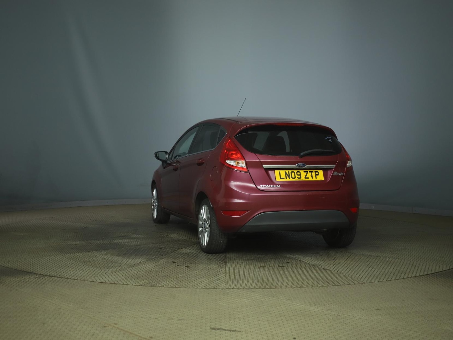 Used Ford Fiesta 2009 for sale - 77048038: Photo 3