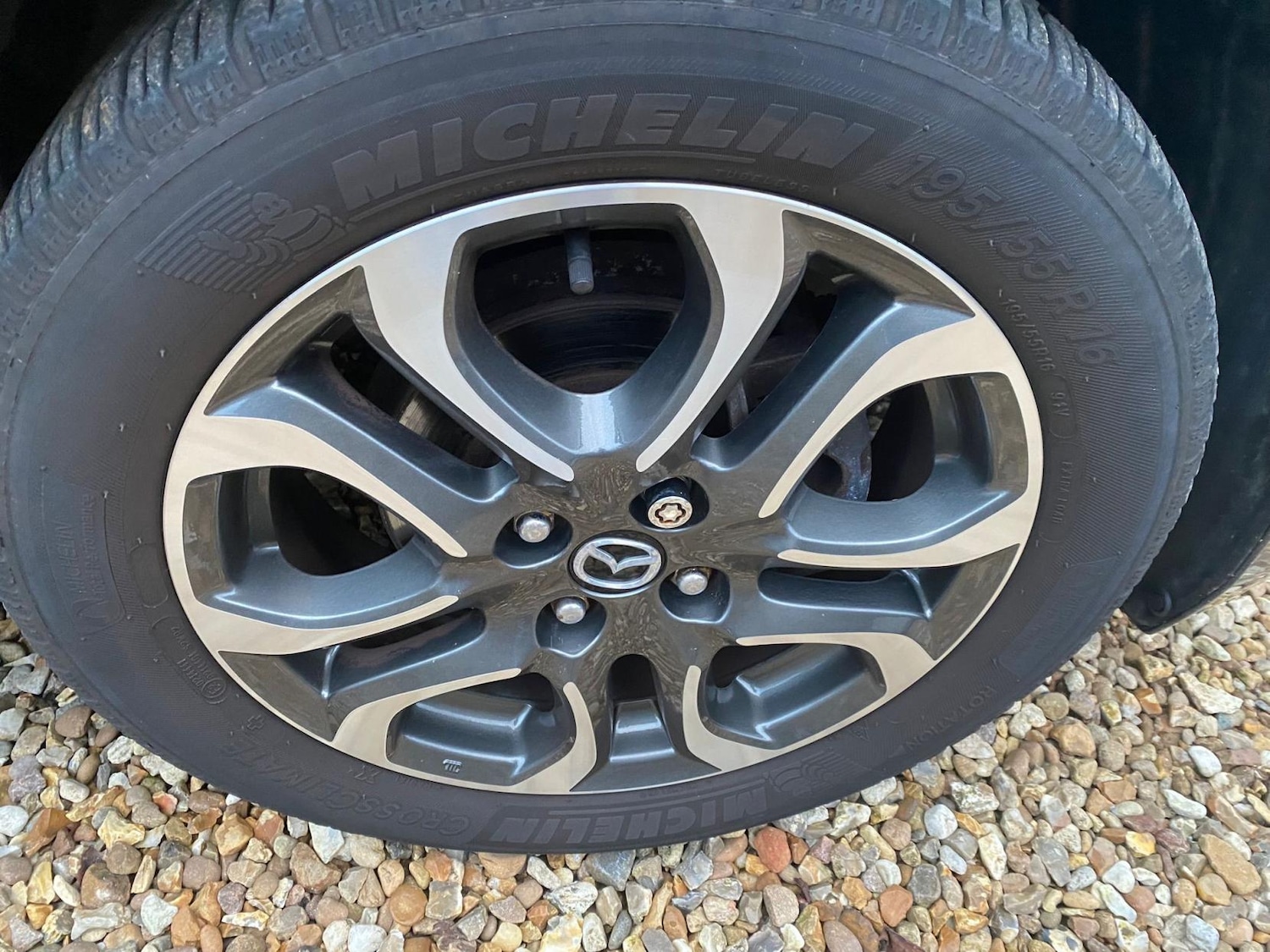 Used Mazda Mazda2 2016 for sale - 76960683: Photo 15