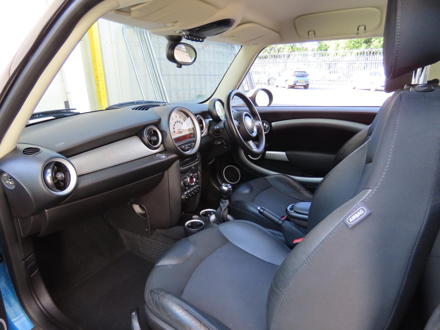 Used MINI Hatch 2011 for sale - 75874781: Photo 14