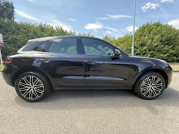 Used Porsche Macan 2017 for sale - 79128457: Photo