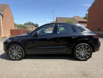 Used Porsche Macan 2017 for sale - 79128457: Photo