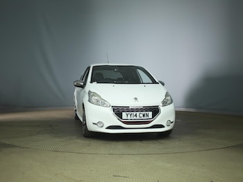 Used Peugeot 208 2014 for sale - 75556222: Photo