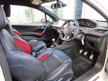Used Peugeot 208 2014 for sale - 75556222: Photo