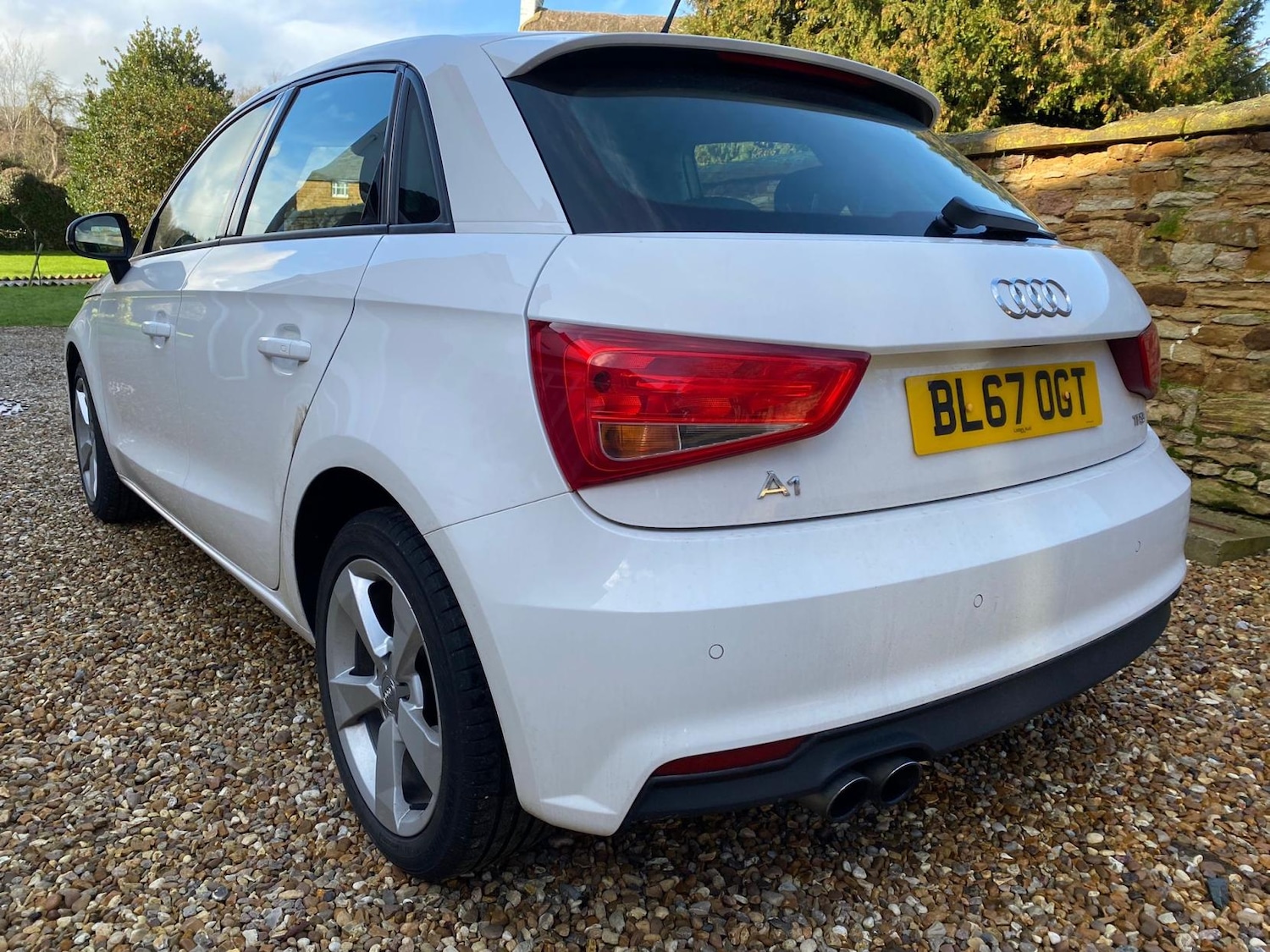 Used Audi A1 2017 for sale - 77409911: Photo 2