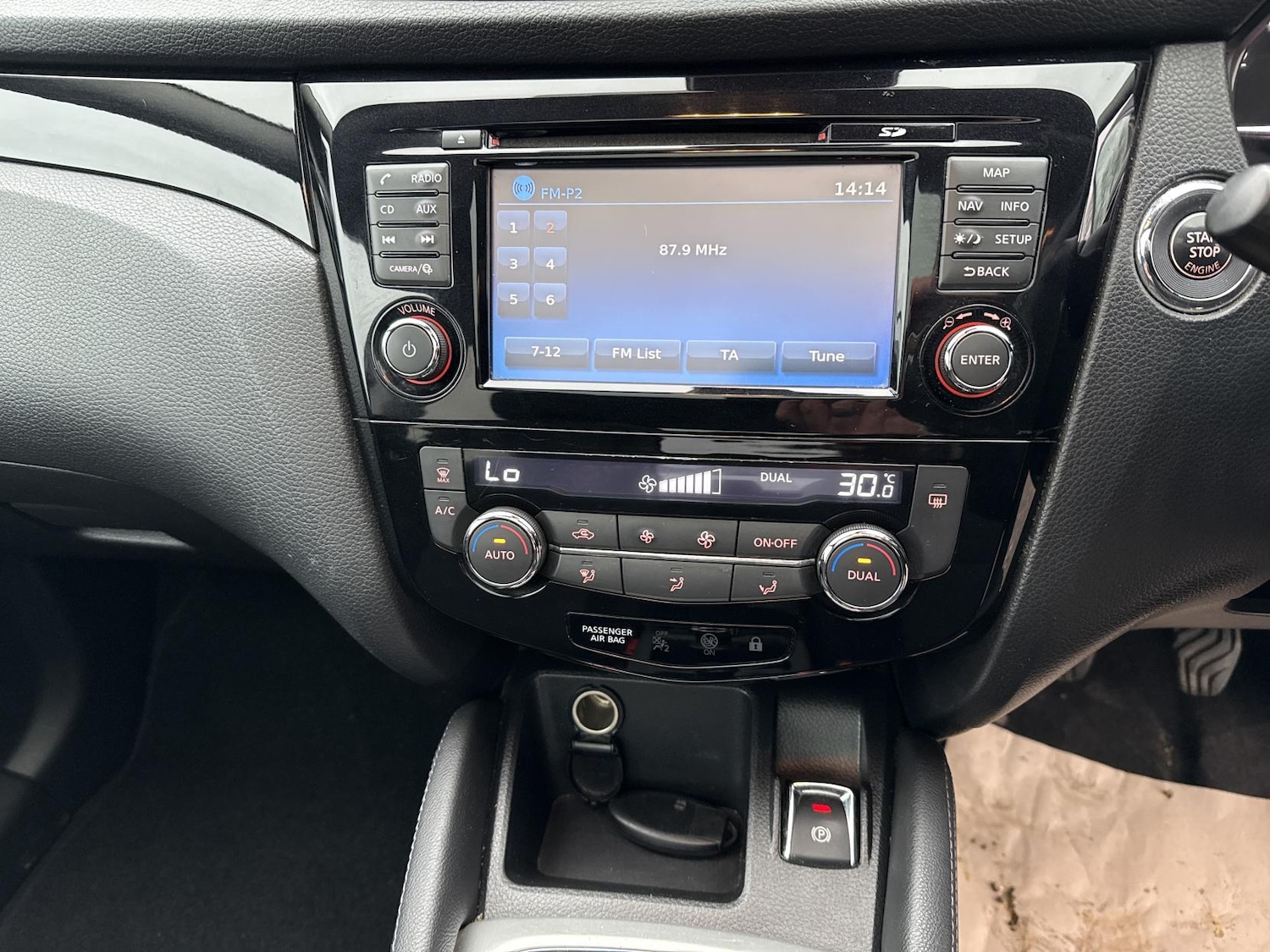 Used Nissan Qashqai 2014 for sale - 76691385: Photo 21