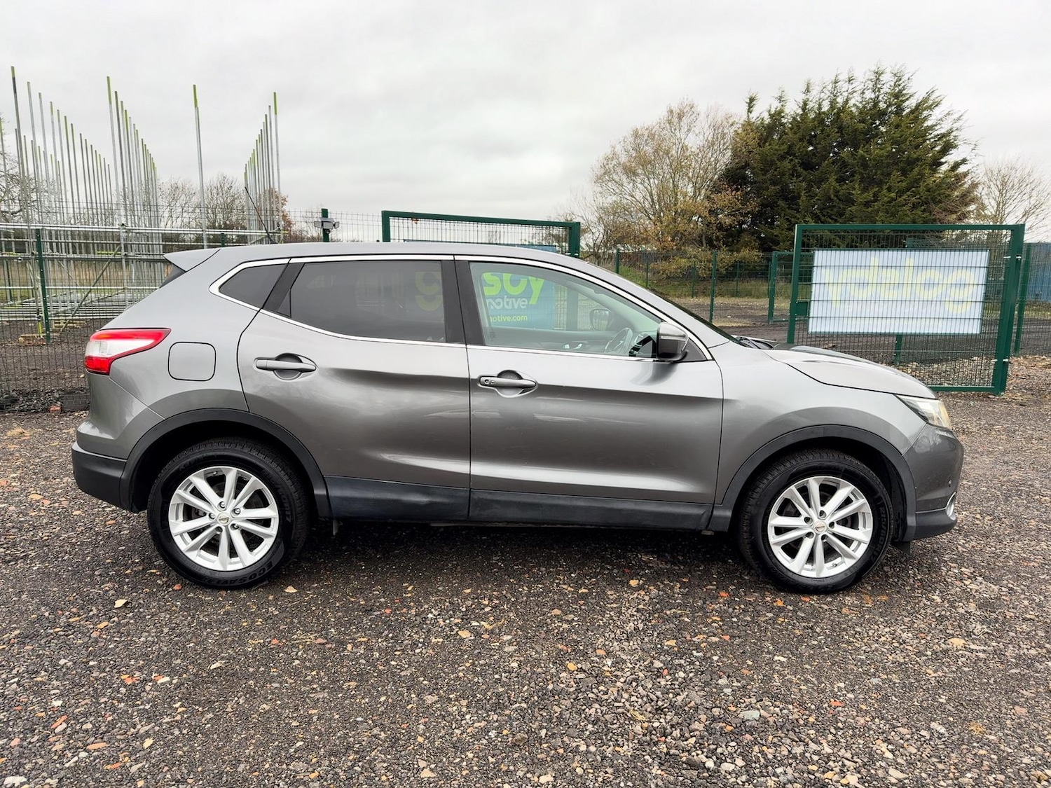 Used Nissan Qashqai 2014 for sale - 76691385: Photo 3