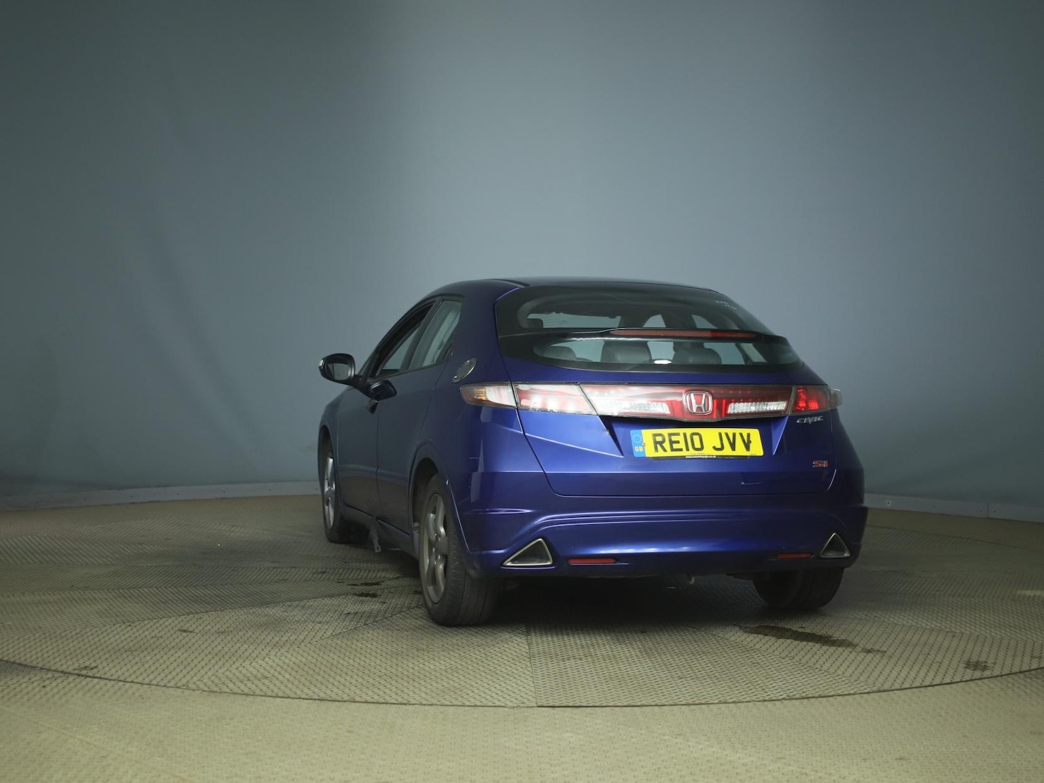 Used Honda Civic 2010 for sale - 77225347: Photo 2