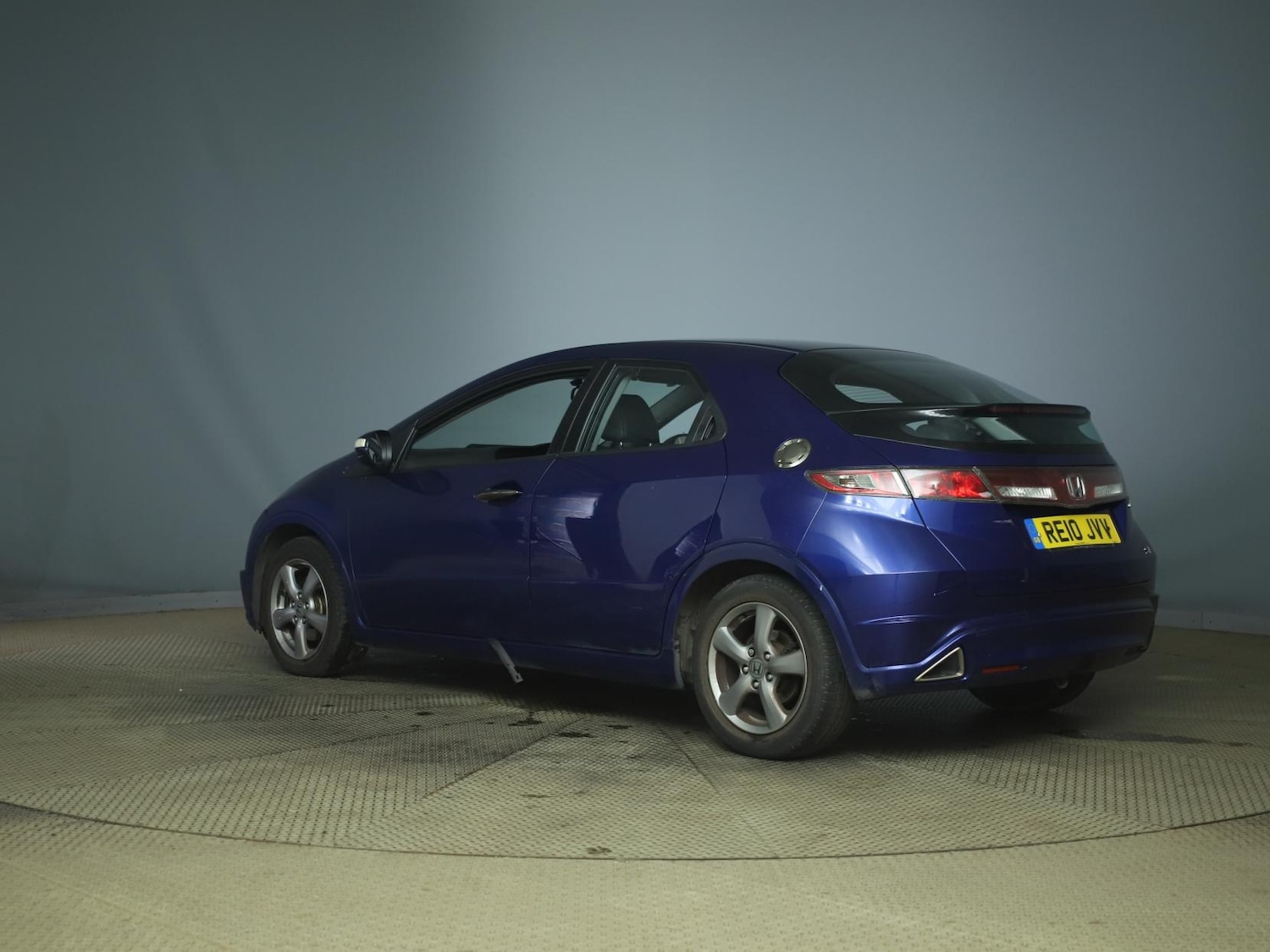 Used Honda Civic 2010 for sale - 77225347: Photo 3