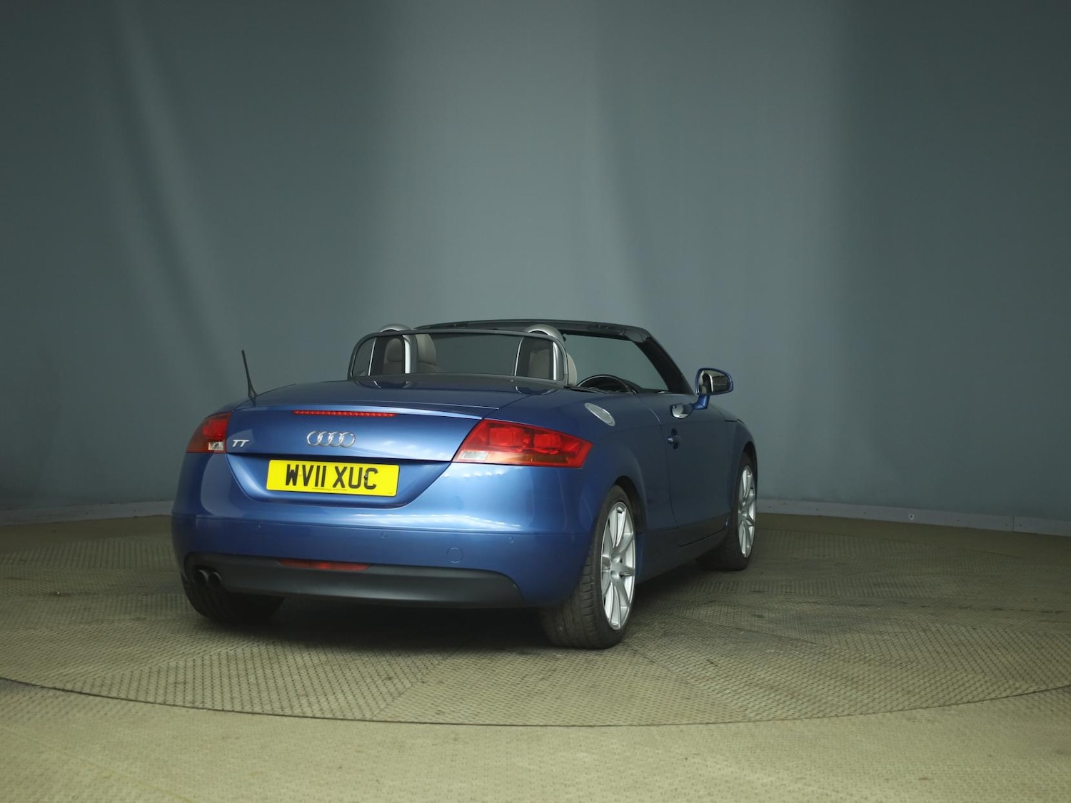 Used Audi TT 2011 for sale - 77048037: Photo 4