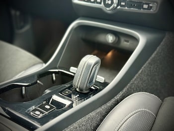 Used Volvo XC40 2019 for sale - 76974719: Photo