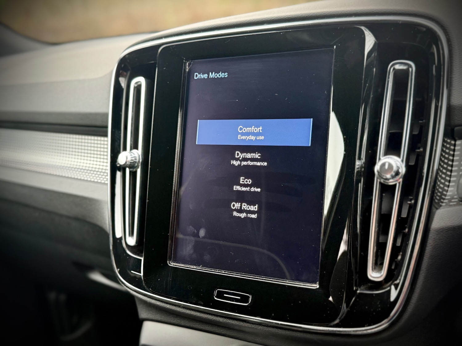 Used Volvo XC40 2019 for sale - 76974719: Photo 81