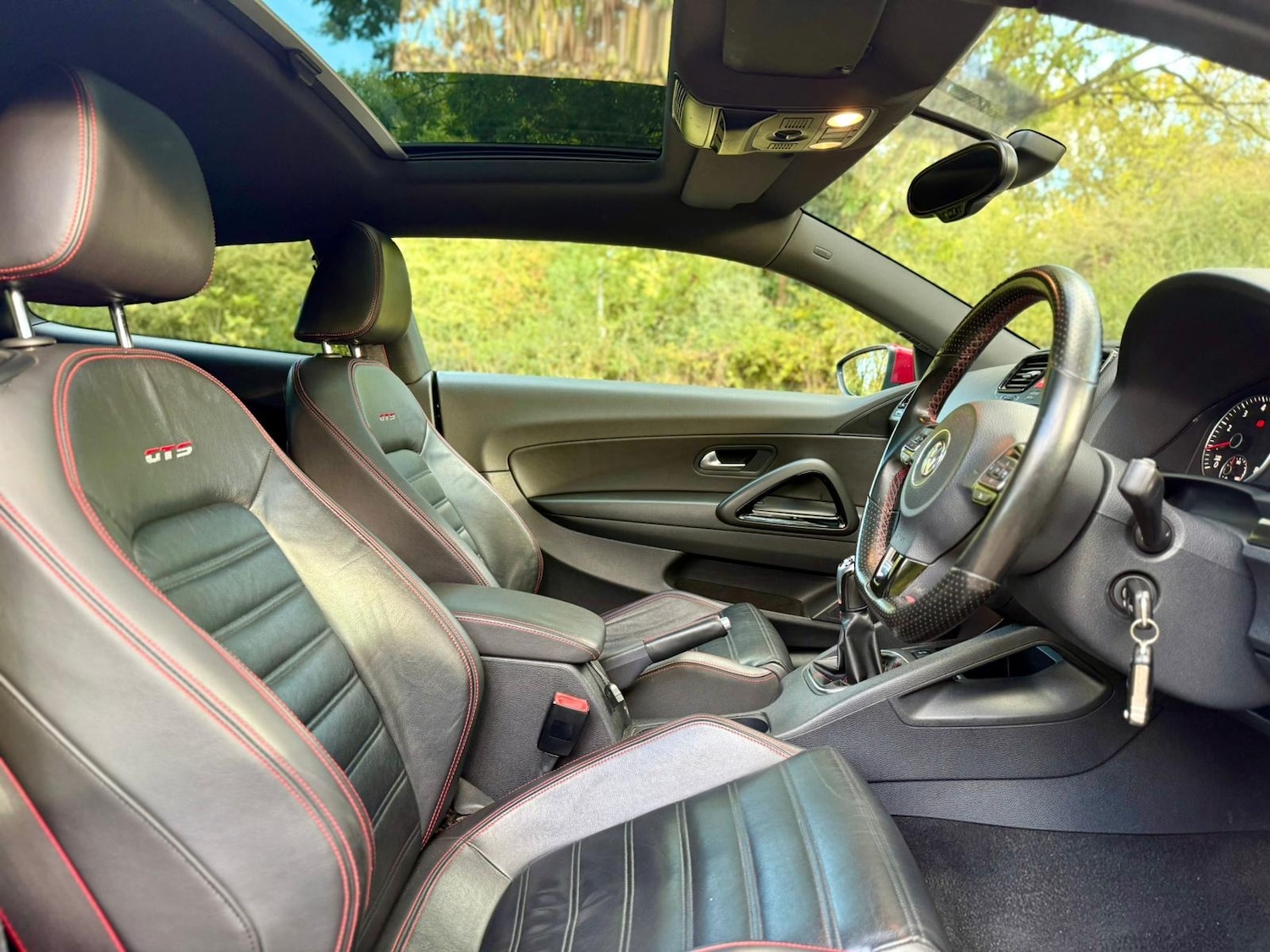 Used Volkswagen Scirocco 2013 for sale - 76483248: Photo 36