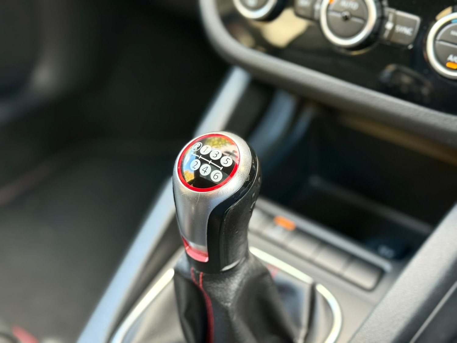 Used Volkswagen Scirocco 2013 for sale - 76483248: Photo 37