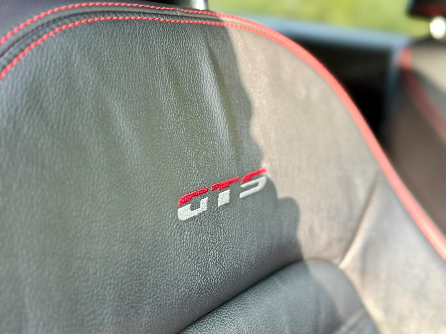 Used Volkswagen Scirocco 2013 for sale - 76483248: Photo 6